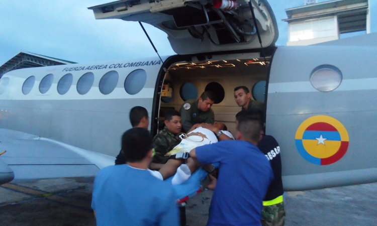 Hombre con complicaciones en la vesícula es evacuado desde Leticia por la Fuerza Aérea Colombiana