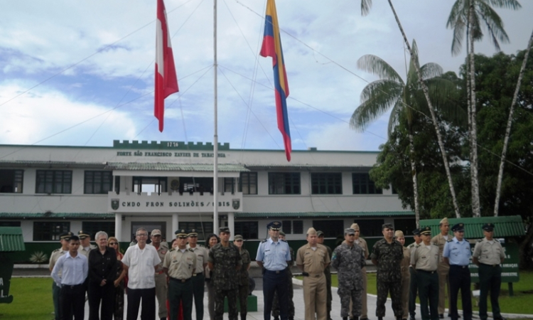 Fuerza Aérea Colombiana participa en izada del pabellón Tripartita