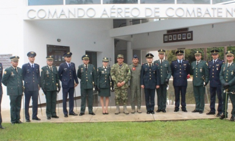 Fuerza Aérea Colombiana inicia entrenamiento 14 oficiales Nacionales y Mexicanos como pilotos de helicóptero