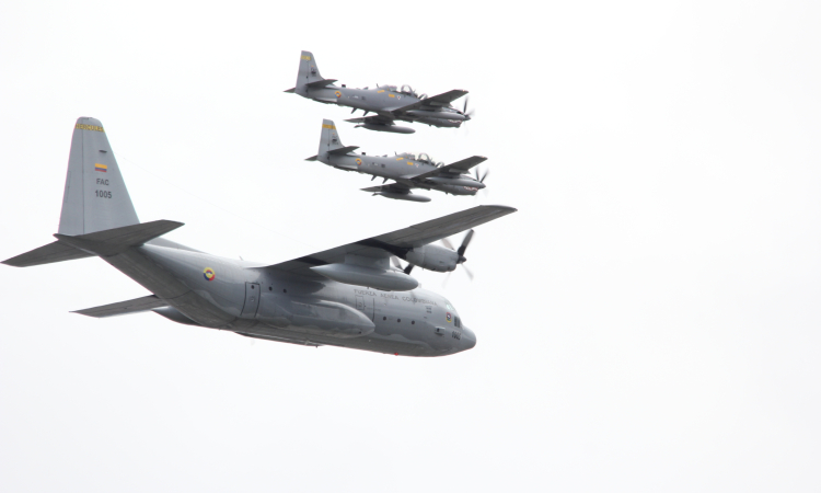 En tierra y aire la Fuerza Aérea Colombiana engalanará el desfile militar del 20 de julio
