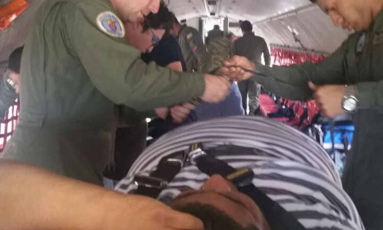 Fuerza Aérea Colombiana rescata hombre de 250 kilos de peso 