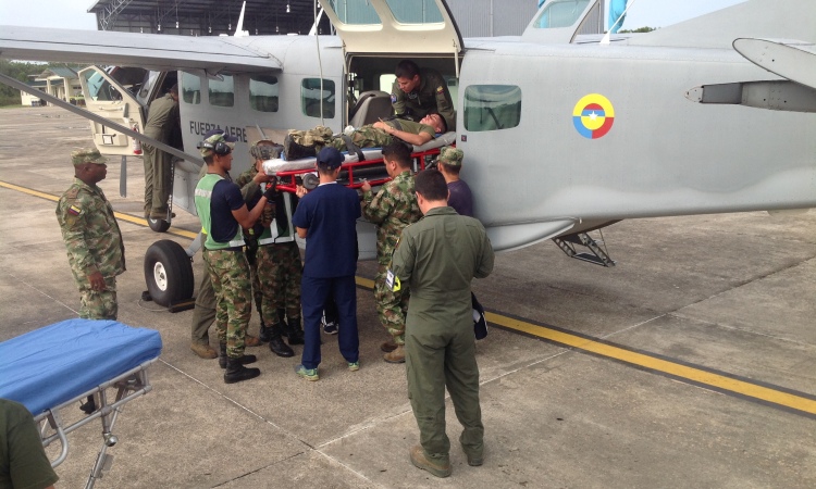 Fuerza Aérea Colombiana realiza transporte aeromédico en el Amazonas
