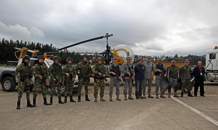 Le transfert des aéronefs de la Force Aérienne Colombienne au nouveau musée commence