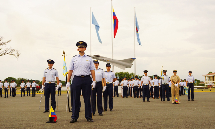 Emavi celebra Día del Administrador Aeronáutico