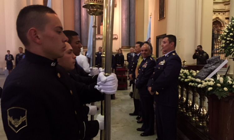 Les 96 ans de la Force Aérienne sont commémorés dans la Cathédrale Primée de la Colombie