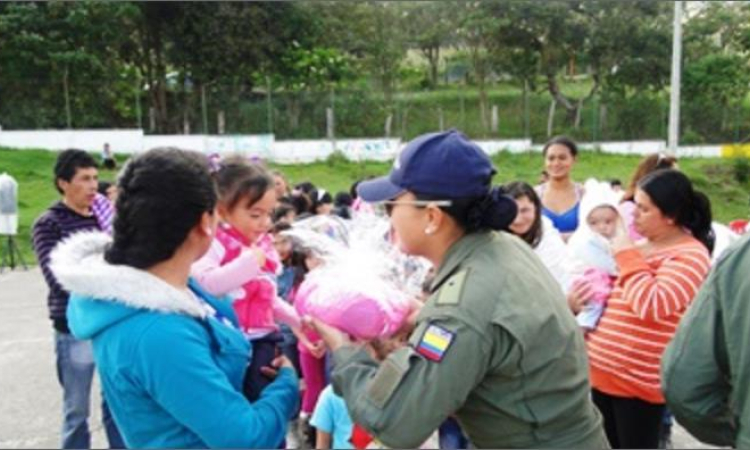 Regálale una sonrisa a un niño en esta navidad