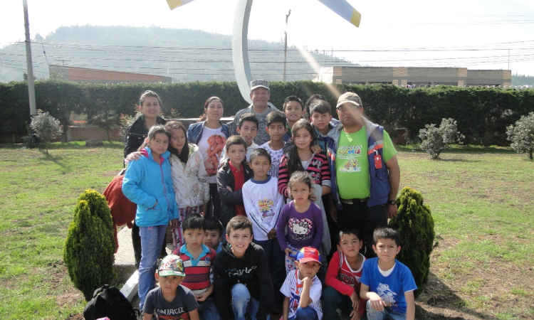 Niños del Barrio Prados de Madrid fueron pilotos por un día