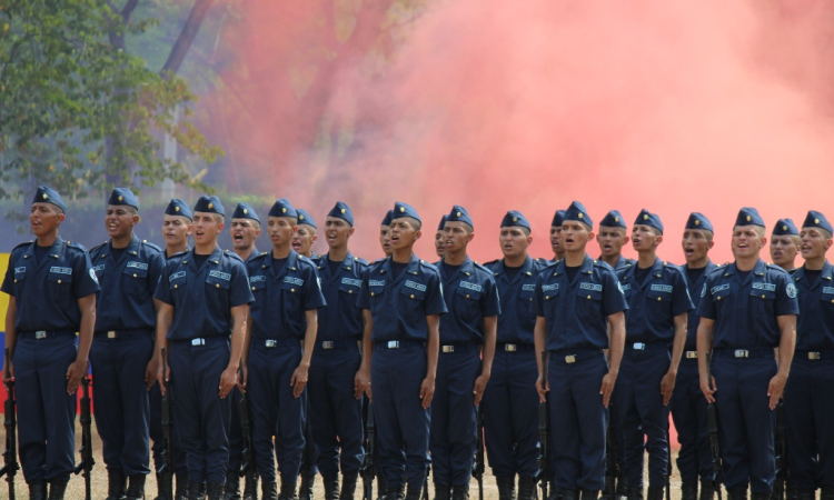 Soldados de Aviación juraron lealtad a la Patria