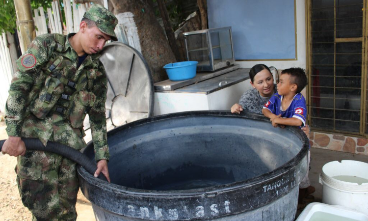 4.600 Galones de agua para los mas necesitados