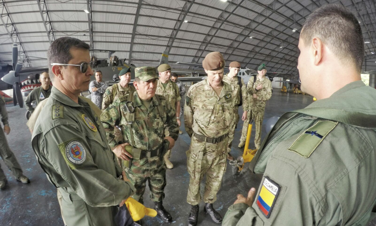 Visita al CACOM-1 con el Segundo Comandante de las Fuerzas del la OTAN