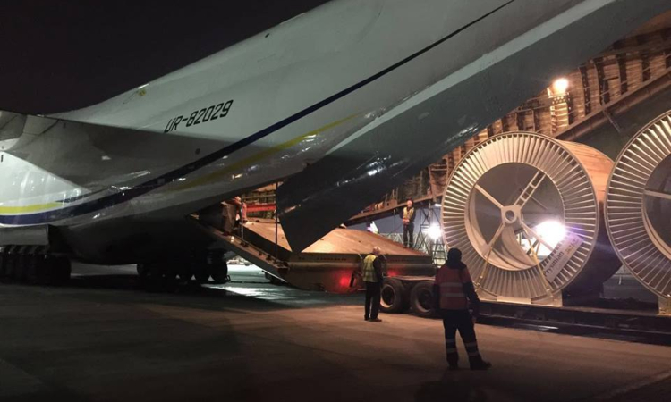 Fuerza Aérea se une al esfuerzo en el transporte de cable para la reparación de hidroeléctrica de Guatapé