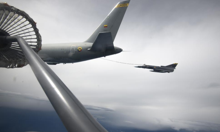 Escuadrón de combate de la Fuerza Aérea realiza ejercicio continuado de entrenamiento