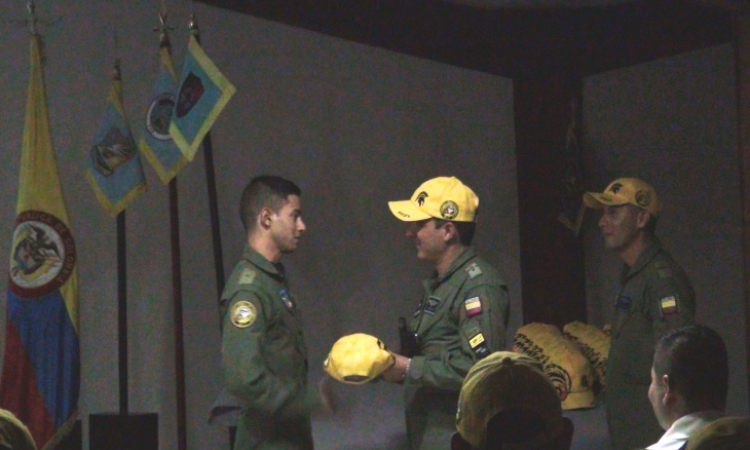 Bendición y entrega de Call-sign en el Comando Aéreo de Combate No.7