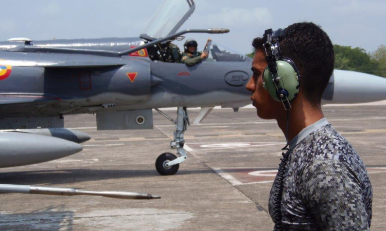 Aeronaves de la Fuerza Aérea Colombiana participan en ejercicio de entrenamiento “Infierno Rojo"