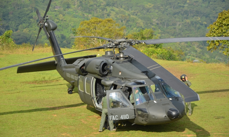 Helicópteros Ángel, listos para apoyar a Ecuador en caso de requerirse