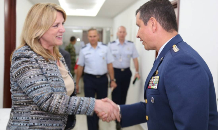 Comandante FAC se reunió con la Secretaria de la Fuerza Aérea de los Estados Unidos