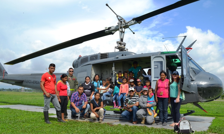 Niños del resguardo indígena "El Quince" fueron pilotos por un día