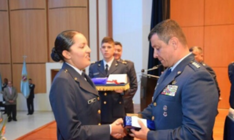 Ceremonia de Ascenso de nuevos Tenientes y Subtenientes de la Fuerza Aérea Colombiana