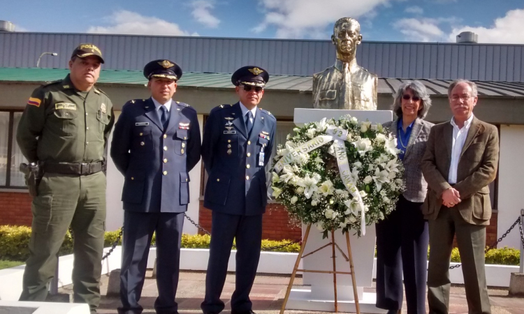 Reconocimiento al Mayor Justino Mariño por aniversario del CAMAN