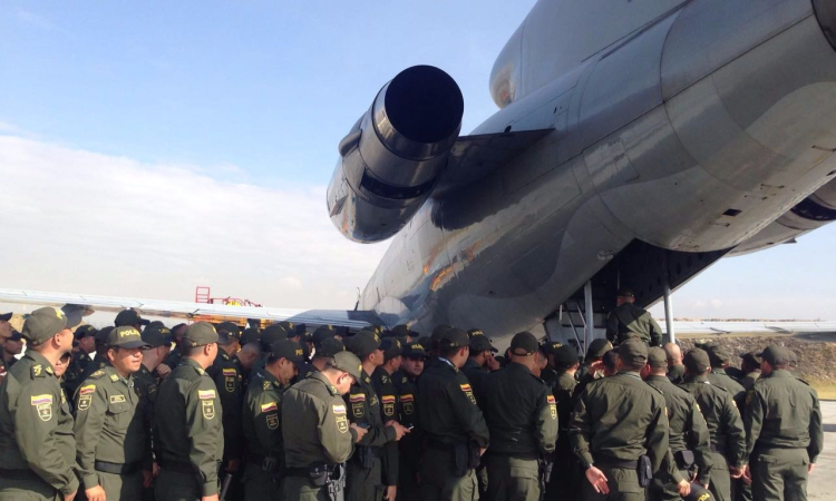 Fuerza Aérea desarrolla operaciones para contrarrestar impacto del paro camionero 