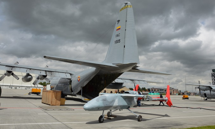 Aeronave no tripulada llega a Cartagena a bordo de un Hércules de la Fuerza Aérea