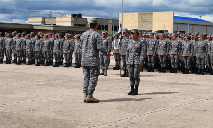 Una mujer, primer puesto dentro de la suboficialidad en la Escuela de la Fuerza