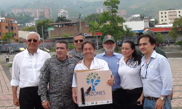 Fuerza Aérea se une a la campaña "Razones Naturales" para preservar el medio ambiente