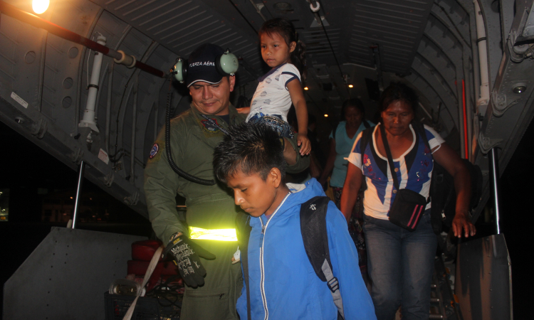 Fuerza Aérea contribuye en la conservación de grupo indígena 