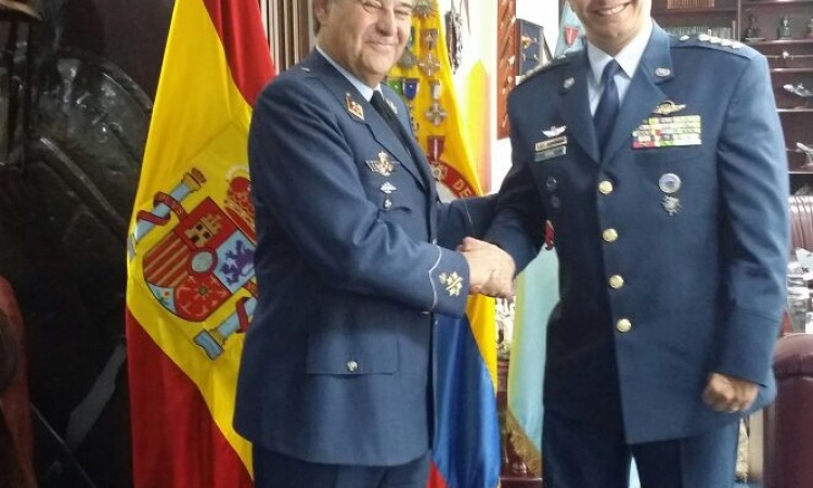  Visita oficial del Jefe de Estado Mayor del Ejército del Aire de España en Colombia 