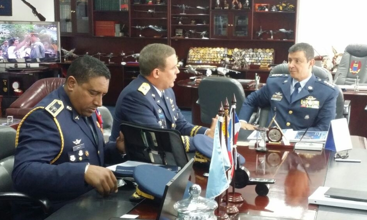 General Carlos Eduardo Bueno recibe visita oficial de República Dominicana 