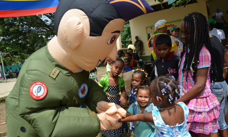 Fuerza Aérea Colombiana se une al programa “Acércate a Antioquia”