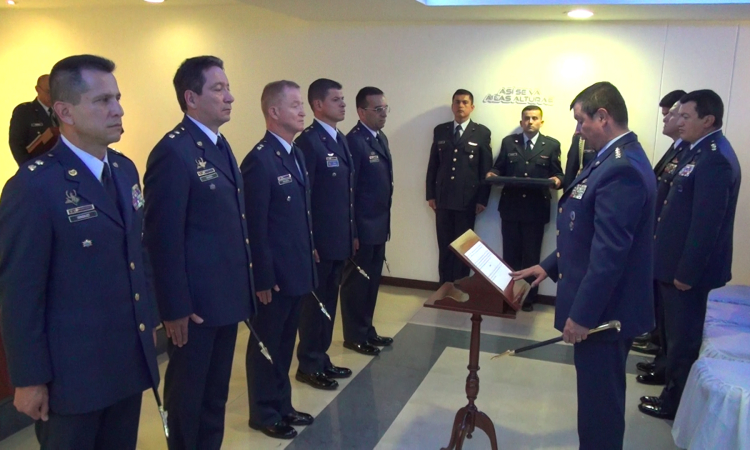 Entrega de Bastones de Mando 