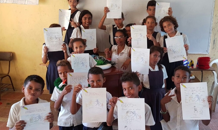 Los niños de Malambo le escriben a los héroes de Colombia