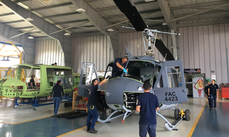 Continúa proceso de modernización de helicópteros de la Fuerza Aérea Colombiana