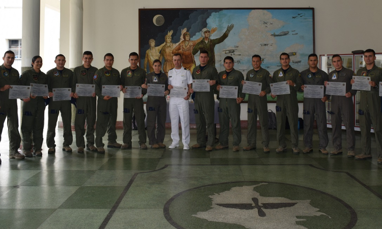 EMAVI capacitó nuevos instructores académicos de vuelo