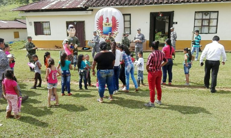 Plan corazón amigo alegra los corazones de 60 niños del “El Aro”, corregimiento de Ituango