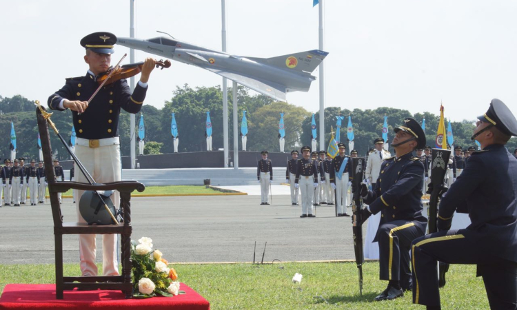 Emavi presenta la "Promesa del Guerrero Arpía"