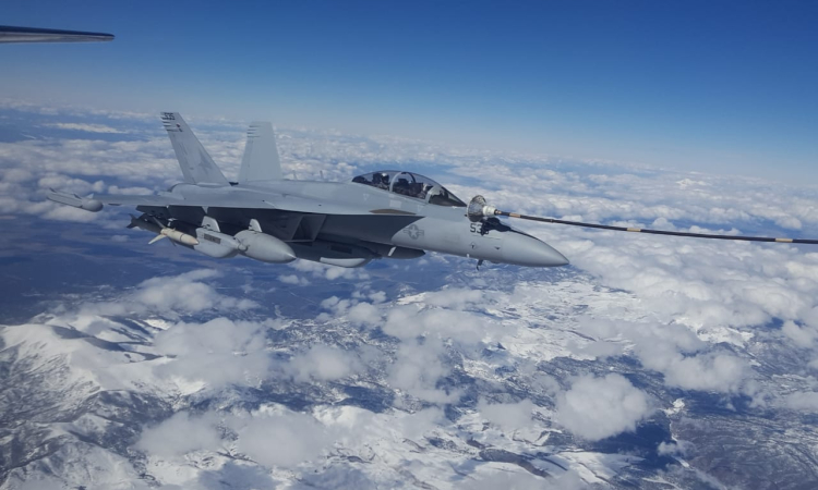 Avión Tanquero de la Fuerza Aérea Colombiana realiza primera misión con aviones EA-18 en Red Flag 2019