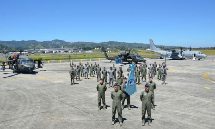 Tripulaciones del CACOM 5 preparándose para extender las capacidades de la Fuerza Aérea Colombiana