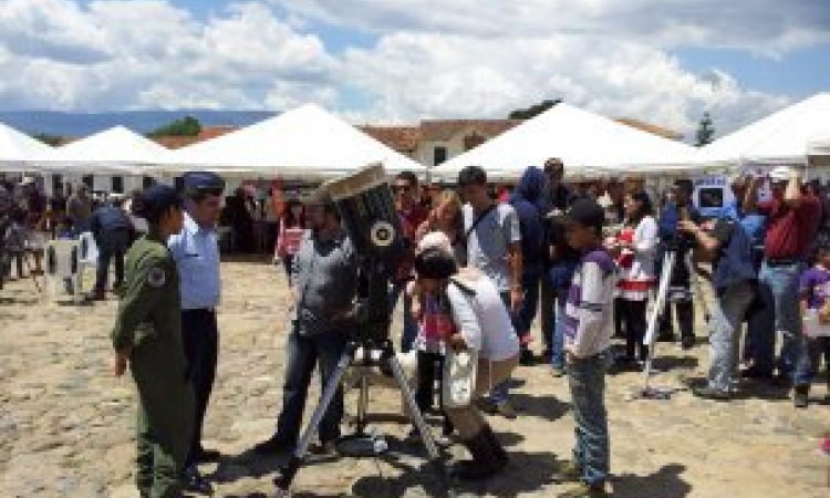 Fuerza Aérea Colombiana presente en Festival de Astronomía 