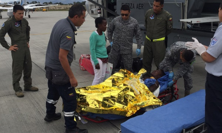 Fuerza Aérea Colombiana evacúa soldado quemado desde el Chocó