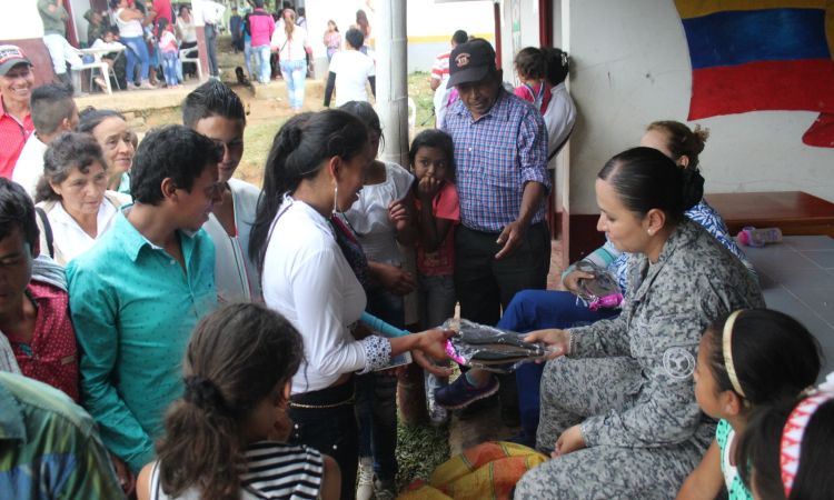 Jornada de Apoyo al Desarrollo en el Sur del Tolima benefició a 1.000 habitantes 