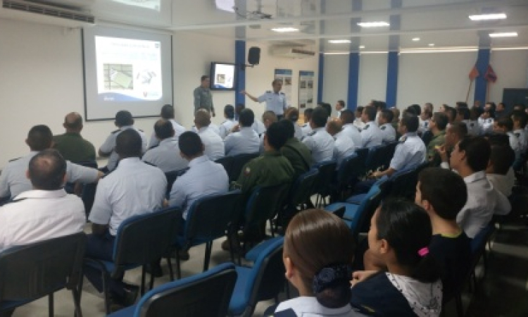 Manejo de explosivos en el Grupo Aéreo del Oriente