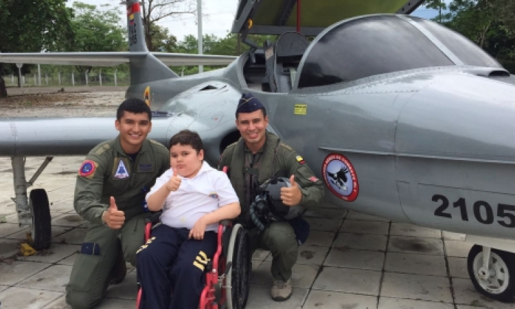 Base Aérea de Palanquero comparte con los niños de Puerto Salgar