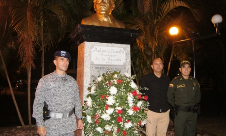 Comando Aéreo de Combate No. 1 acompaña a La Dorada Caldas en sus 94 años