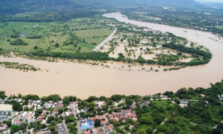 Con sobrevuelos Fuerza Aérea Colombiana monitorea el río Magdalena