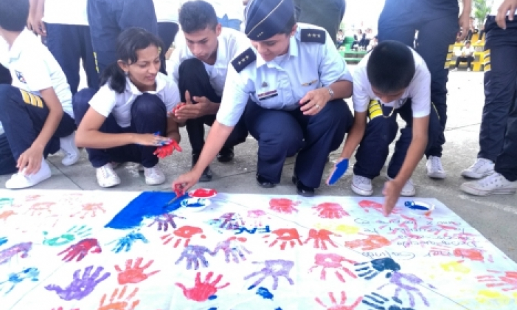 Fuerza Aérea Colombiana conmemora día de la memoria y solidaridad con las víctimas del conflicto en Puerto Salgar