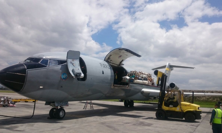 Fuerza Aérea continúa brindando su mano amiga a Mocoa 