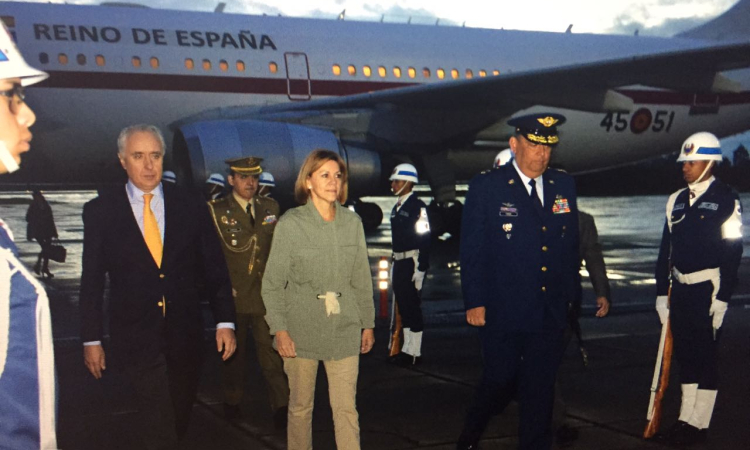 Ministra de Defensa de España visita Colombia