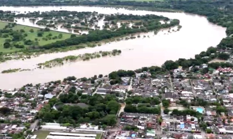 Con sobrevuelos Fuerza Aérea monitorea permanentemente el río Magdalena